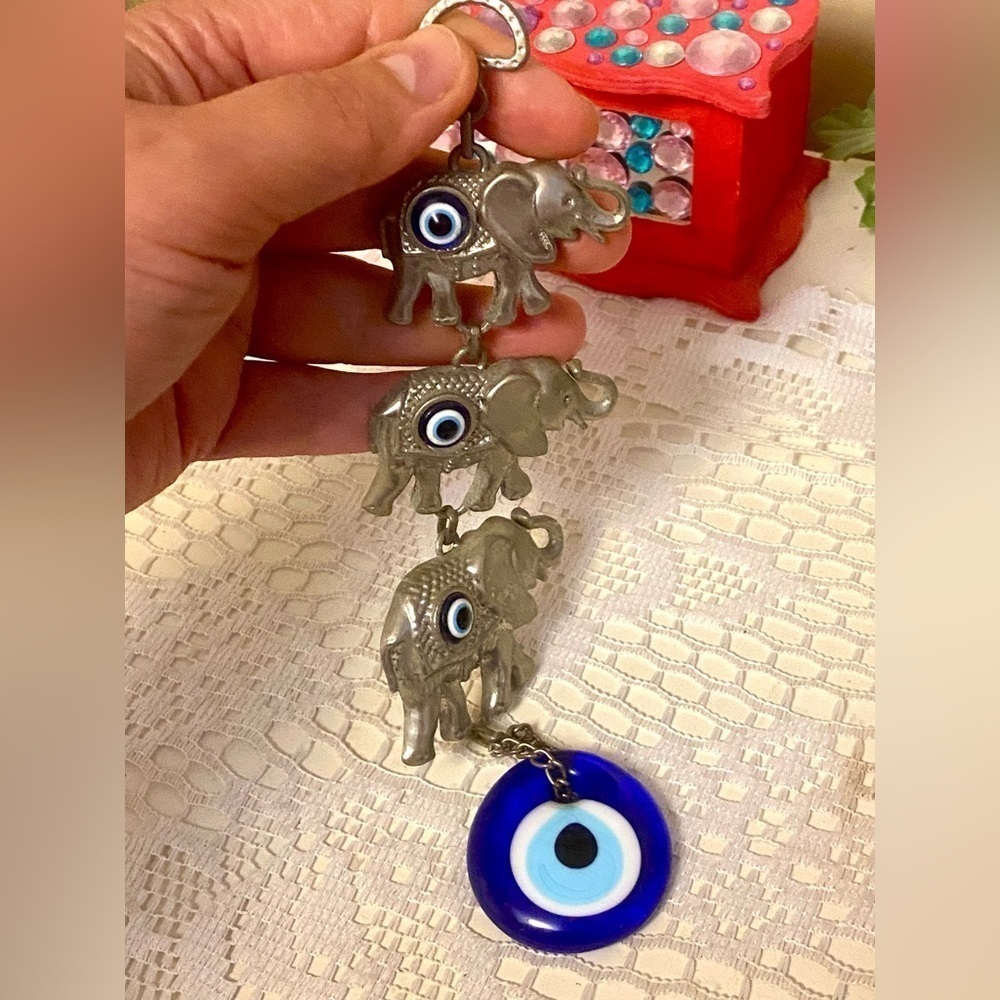 Silver Elephant Evil Eye 🧿 wall decor - Picture 1 of 3